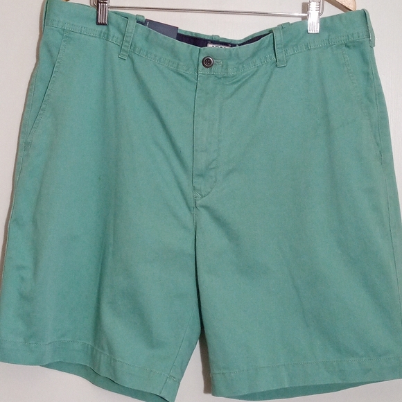 Izod flat front 100% cotton shorts men's size 40 NWT - Picture 1 of 11